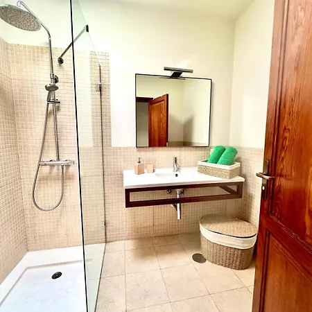 Luxury Sea Front -la Orilla Villa *