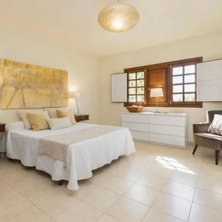 Luxury Sea Front -la Orilla Villa