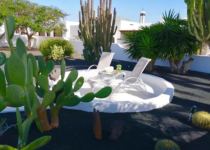 Luxury Sea Front -la Orilla 别墅 *