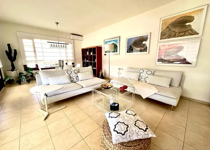 Luxury Sea Front -la Orilla Villa