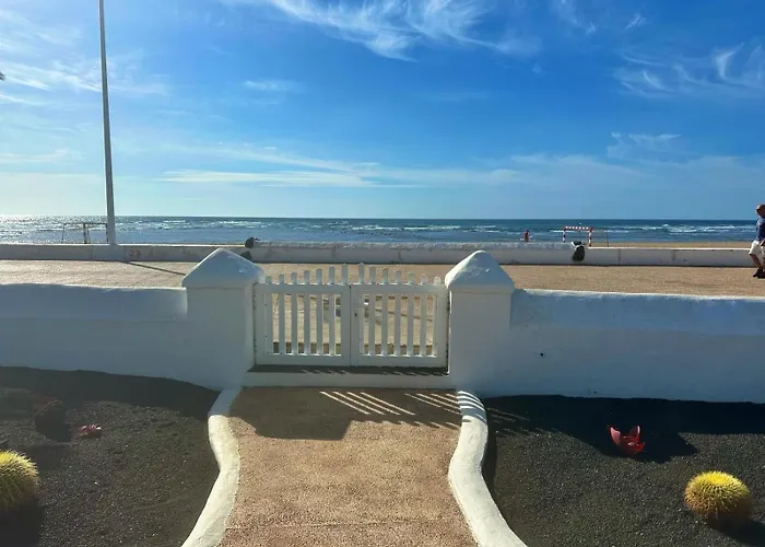 Luxury Sea Front -la Orilla * Playa Honda (Lanzarote)